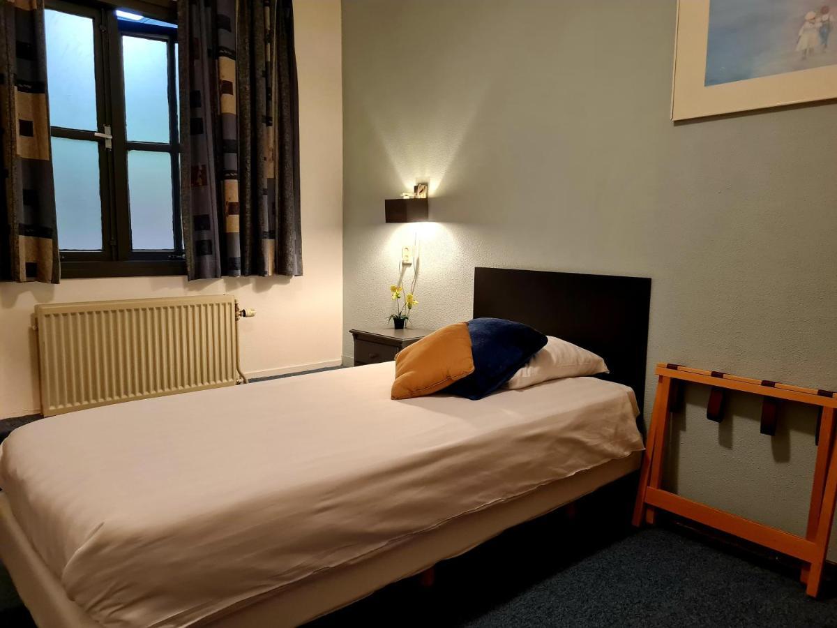 Hotel Restaurant 'T Trefpunt Made Bagian luar foto