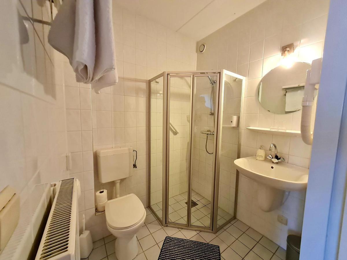 Hotel Restaurant 'T Trefpunt Made Bagian luar foto