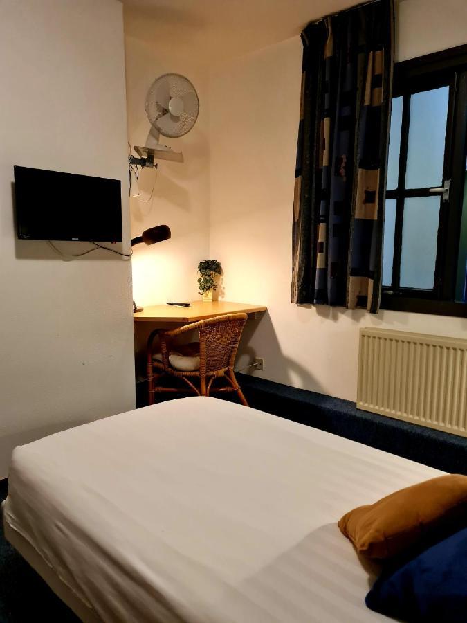 Hotel Restaurant 'T Trefpunt Made Bagian luar foto